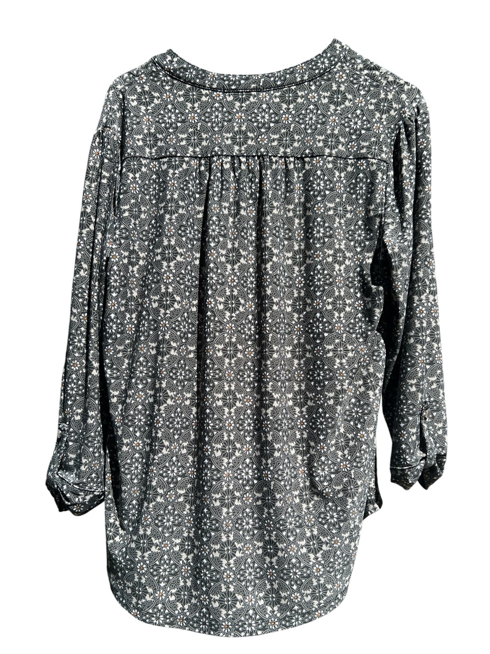 Westport 1962 Black Floral Blouse with V Neck and Buttons Size Large - Picture 2 of 10